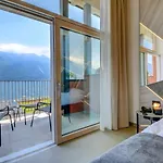 ホテル Du 4*