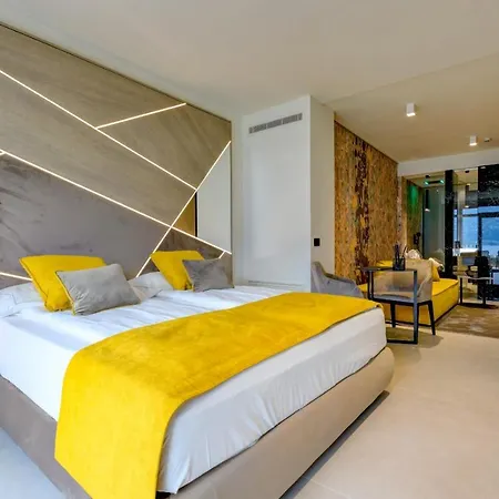 Hotel Du 4*