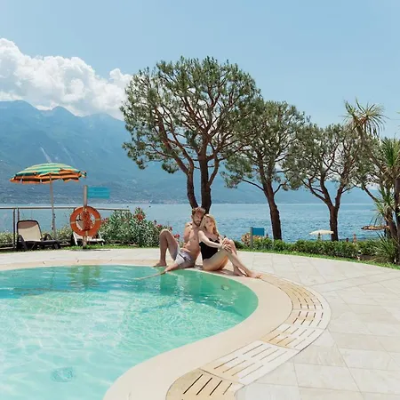 Du Hotel 4*