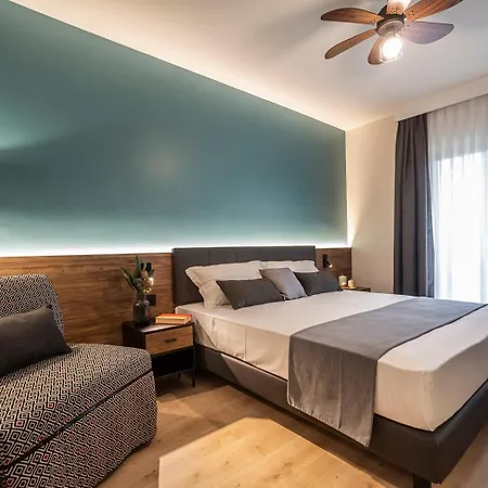 Du Hotel 4*