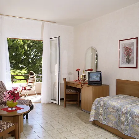 Hotel Du 4*
