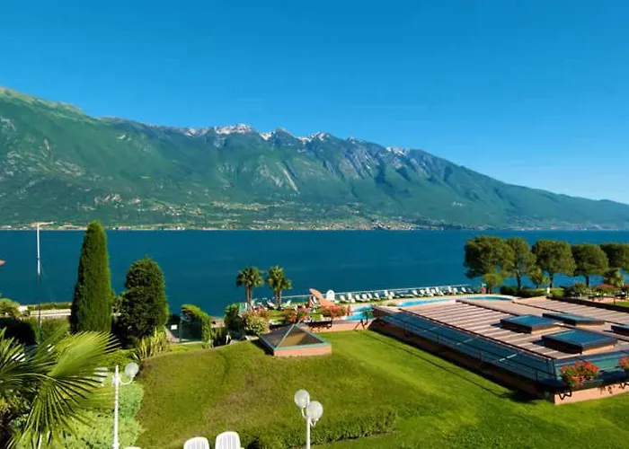 Ξενοδοχείο Du 4*