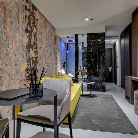 Du Hotel 4*